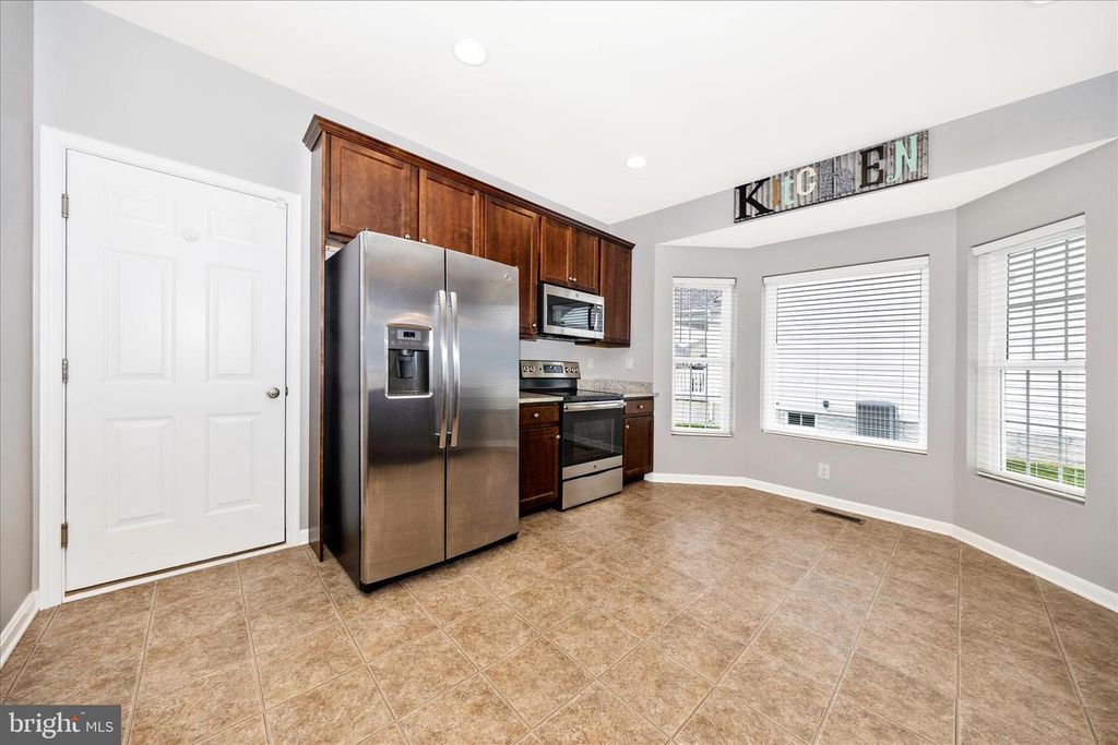 Image 13 of property listing at 13928 PATRIOT WAY, Hagerstown, MD 21740