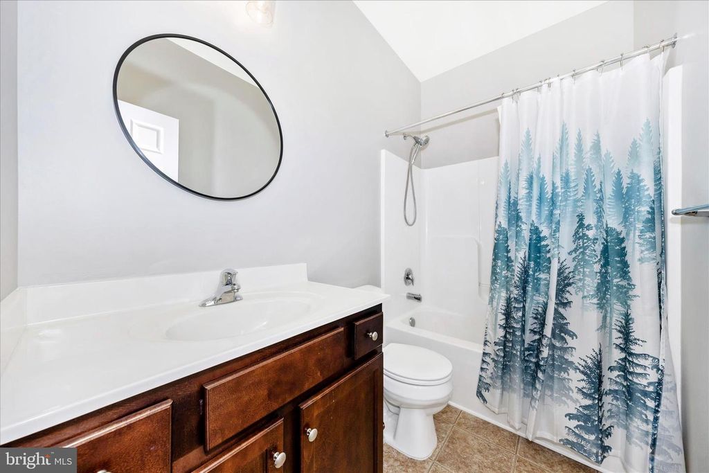 Image 34 of property listing at 13928 PATRIOT WAY, Hagerstown, MD 21740