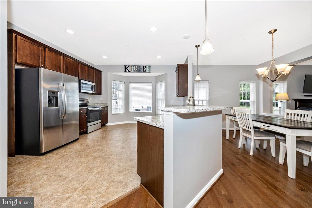 Image 7 of property listing at 13928 PATRIOT WAY, Hagerstown, MD 21740