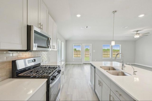 3415 Zilker Lane, Texas City, TX 77591