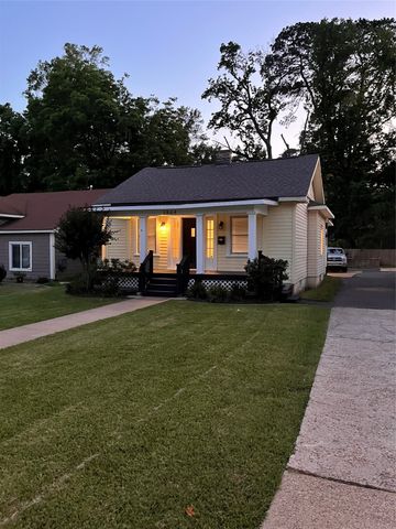 3864 Fairfield Avenue, Shreveport, LA 71106