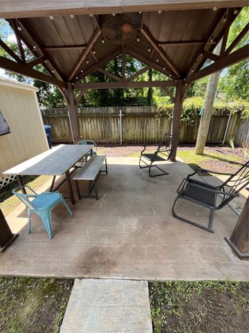 3864 Fairfield Avenue, Shreveport, LA 71106