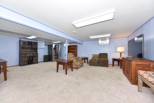 3669 S 81st STREET, Milwaukee, WI 53220