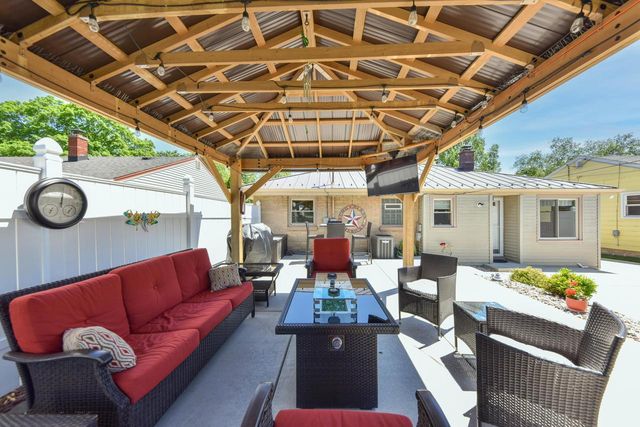 3669 S 81st STREET, Milwaukee, WI 53220