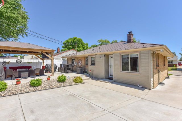 3669 S 81st STREET, Milwaukee, WI 53220