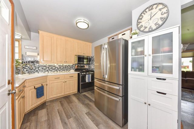 3669 S 81st STREET, Milwaukee, WI 53220
