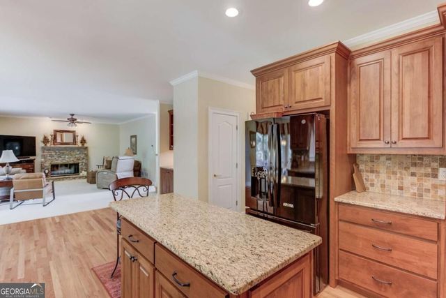 4121 Holcomb Creek Drive, Buford, GA 30519