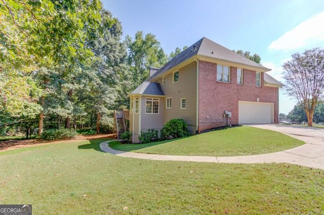 4121 Holcomb Creek Drive, Buford, GA 30519