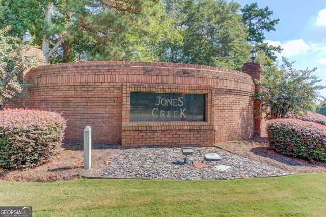 4121 Holcomb Creek Drive, Buford, GA 30519