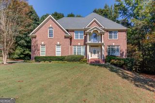 4121 Holcomb Creek Drive, Buford, GA 30519