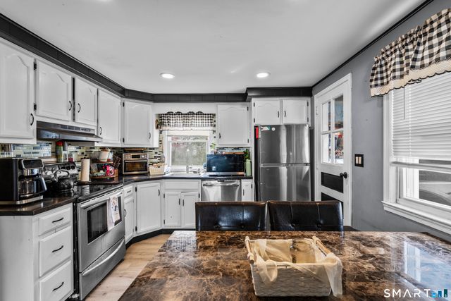 54 Winslow Drive, West Haven, CT 06516