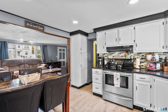 54 Winslow Drive, West Haven, CT 06516