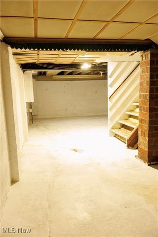 83 Beechwood Drive, Youngstown, OH 44512