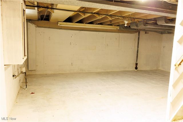 83 Beechwood Drive, Youngstown, OH 44512