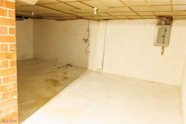 83 Beechwood Drive, Youngstown, OH 44512