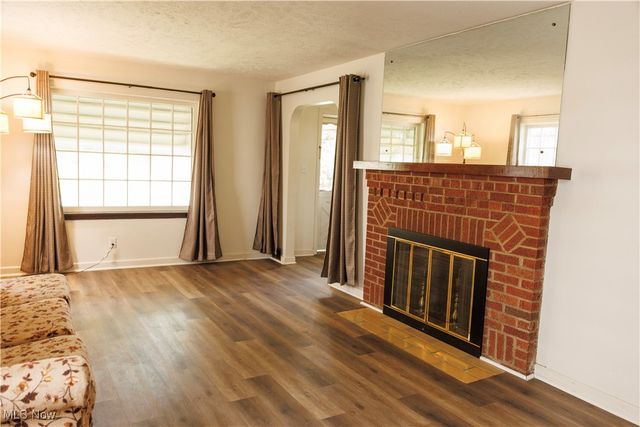 83 Beechwood Drive, Youngstown, OH 44512