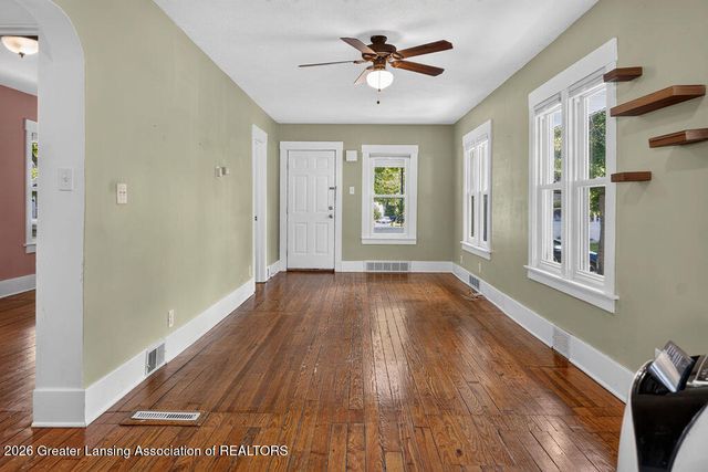 731 N Hayford Avenue, Lansing, MI 48912