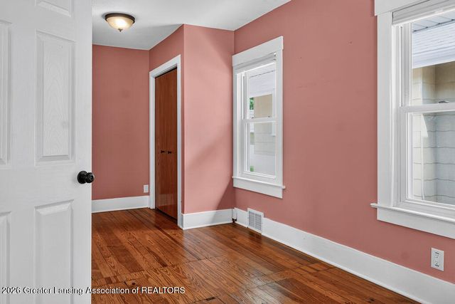 731 N Hayford Avenue, Lansing, MI 48912