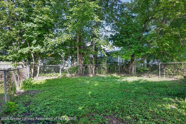 731 N Hayford Avenue, Lansing, MI 48912