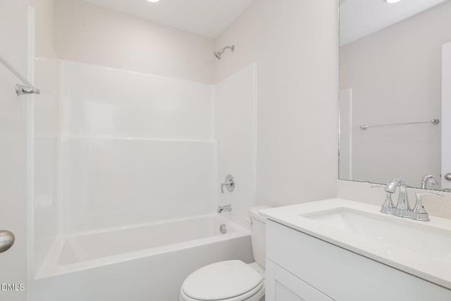 15 Littlefield Lane, La Grange, NC 28551