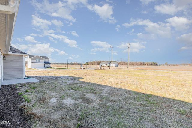 15 Littlefield Lane, La Grange, NC 28551