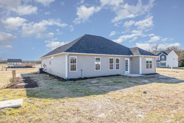 15 Littlefield Lane, La Grange, NC 28551