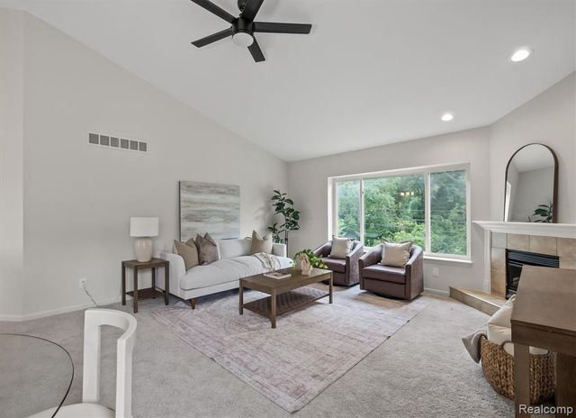 4427 Hannan Road, Wayne, MI 48184