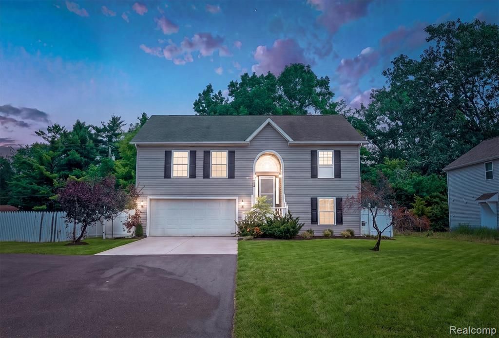 4427 Hannan Road, Wayne, MI 48184