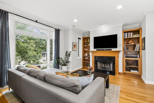 3456 N Ashland Avenue 2N, Chicago, IL 60657