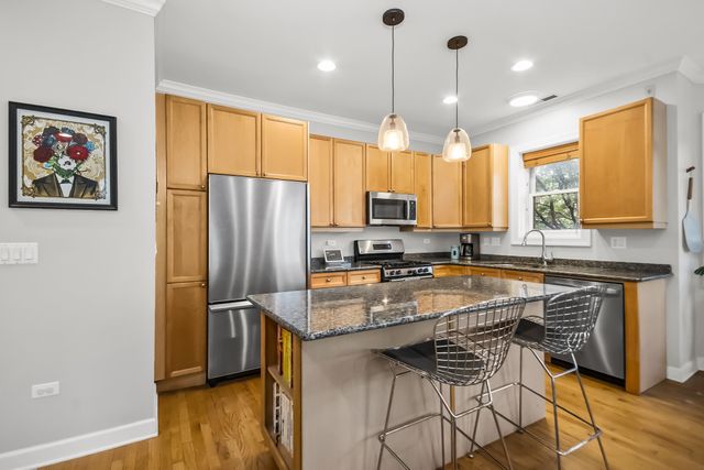 3456 N Ashland Avenue 2N, Chicago, IL 60657