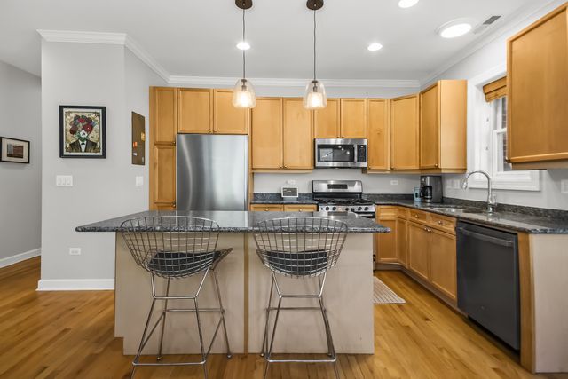 3456 N Ashland Avenue 2N, Chicago, IL 60657