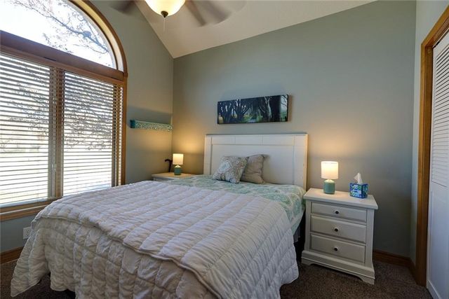 507 Ashurst Court, Lee's Summit, MO 64081