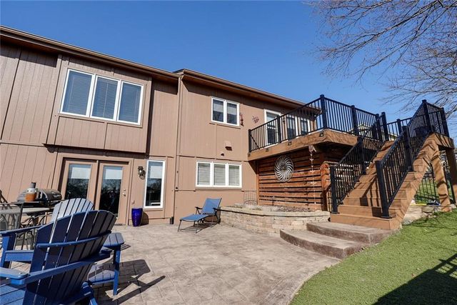 507 Ashurst Court, Lee's Summit, MO 64081