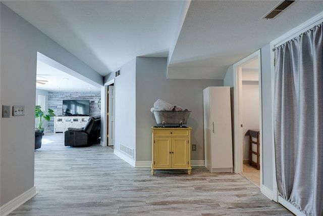 507 Ashurst Court, Lee's Summit, MO 64081