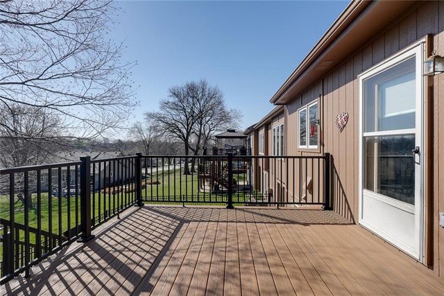 507 Ashurst Court, Lee's Summit, MO 64081