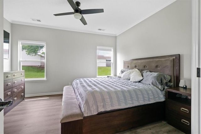 407 NE Sycamore Court, Oak Grove, MO 64075
