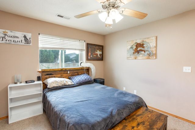 732 E Carrie Dr, Medical Lake, WA 99022