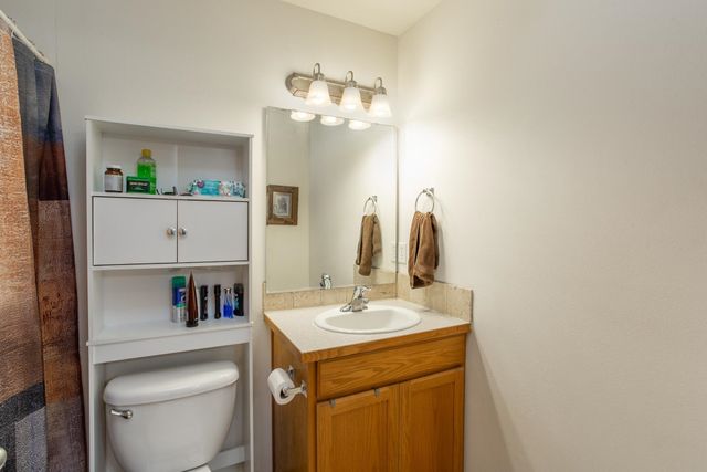 732 E Carrie Dr, Medical Lake, WA 99022