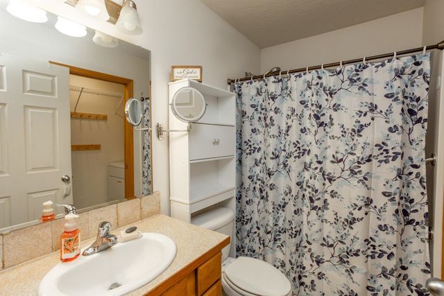 732 E Carrie Dr, Medical Lake, WA 99022
