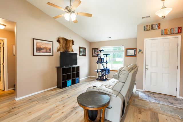 732 E Carrie Dr, Medical Lake, WA 99022