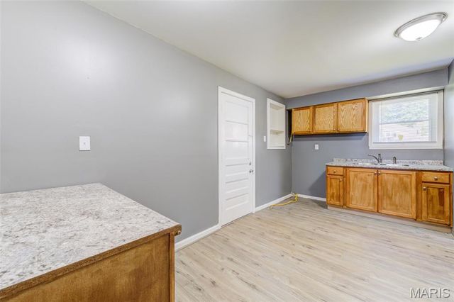 223 La Motte Lane, St Louis, MO 63135