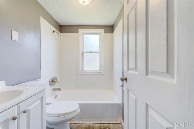 223 La Motte Lane, St Louis, MO 63135