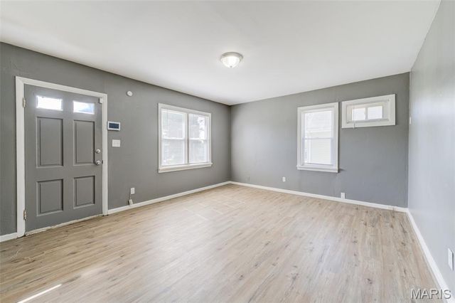 223 La Motte Lane, St Louis, MO 63135