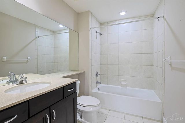 8731 Kenwood Road, Sycamore Twp, OH 45242