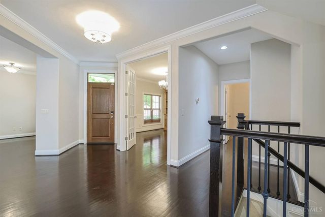 8731 Kenwood Road, Sycamore Twp, OH 45242