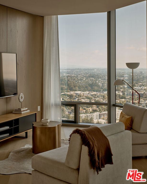 211 W Elm Court 21A, Los Angeles, CA 90067 — photo 3