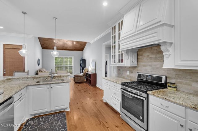 105 Camden Lake Circle, Madison, MS 39110