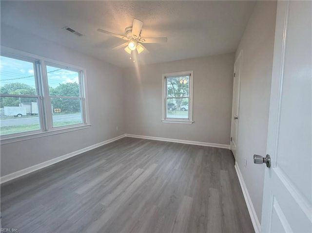 1815 Gildner RD, Hampton, VA 23666