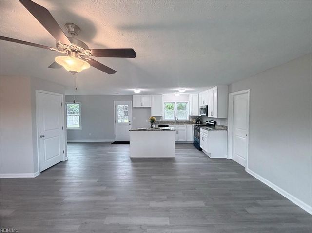 1815 Gildner RD, Hampton, VA 23666