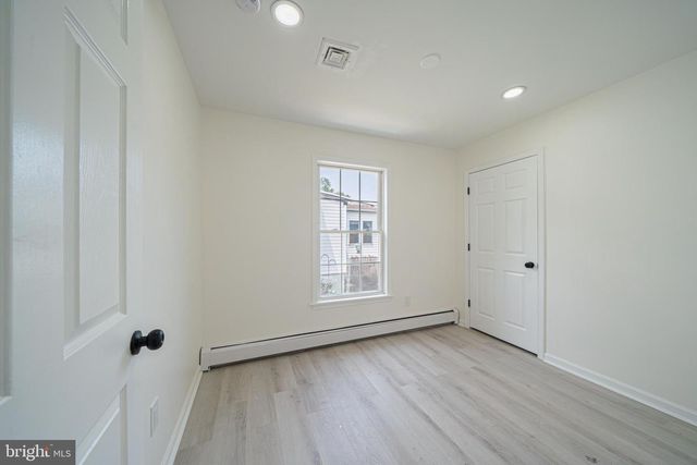 316 NEWPORT RD, Bristol, PA 19007